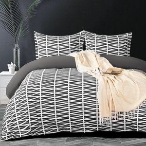 NTBAY Microfiber Ultra Soft Queen Duvet Cover Set